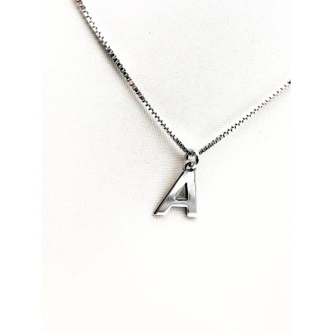 Collana con iniziale in argento 