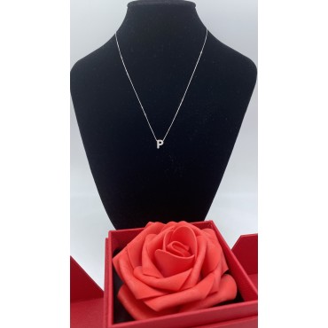 Collana lettera P con diamanti 