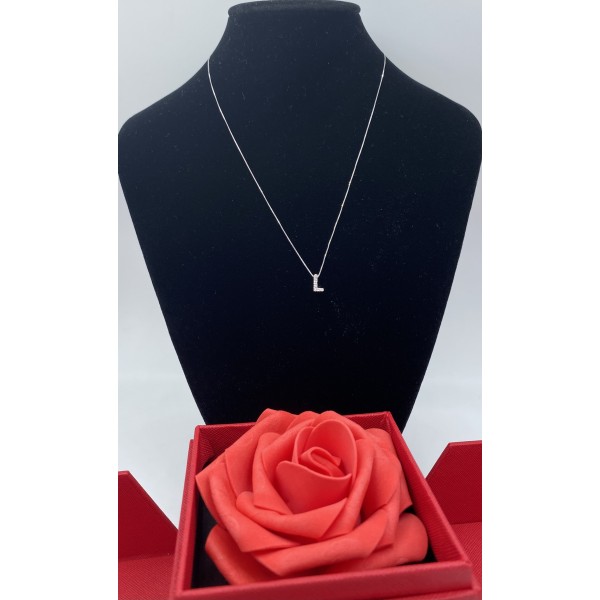 Collana lettera L con diamanti 