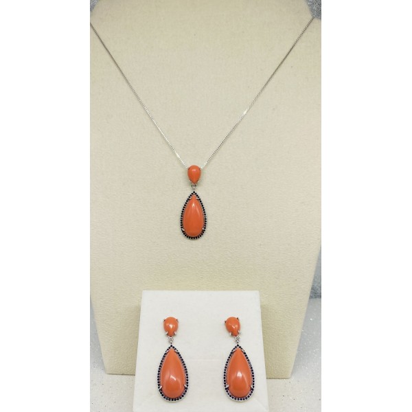 Parure collana con pendente e orecchini argento, pasta di corallo e zirconi neri