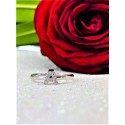 Anello iniziale A oro bianco e diamanti 