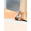 Anello Solitario in oro bianco 18kt con diamante centrale 0,37 ct e diamanti laterali 0,18 ct