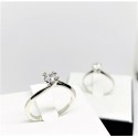 Solitario oro bianco con zircone a 4 griffe gr.2,45 