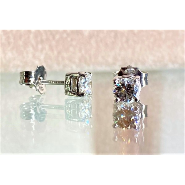 Orecchini punti luce oro bianco e diamanti 0,60ct collezione semplicemente