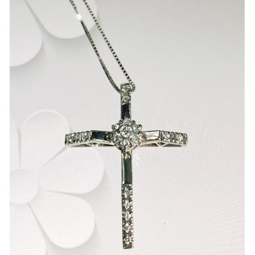 COLLANA CON CROCE DI DIAMANTI CM.3,0 x 2,0 CT.0,33