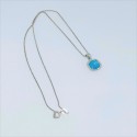 Collana con pendente quadrato argento zirconato con centrale azzurro
