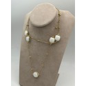 Collana in acciaio dorato con pietre dure bianche