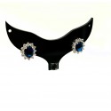 orecchini a lobo in argento 925 con centrale ovale blu e cornice di zirconi